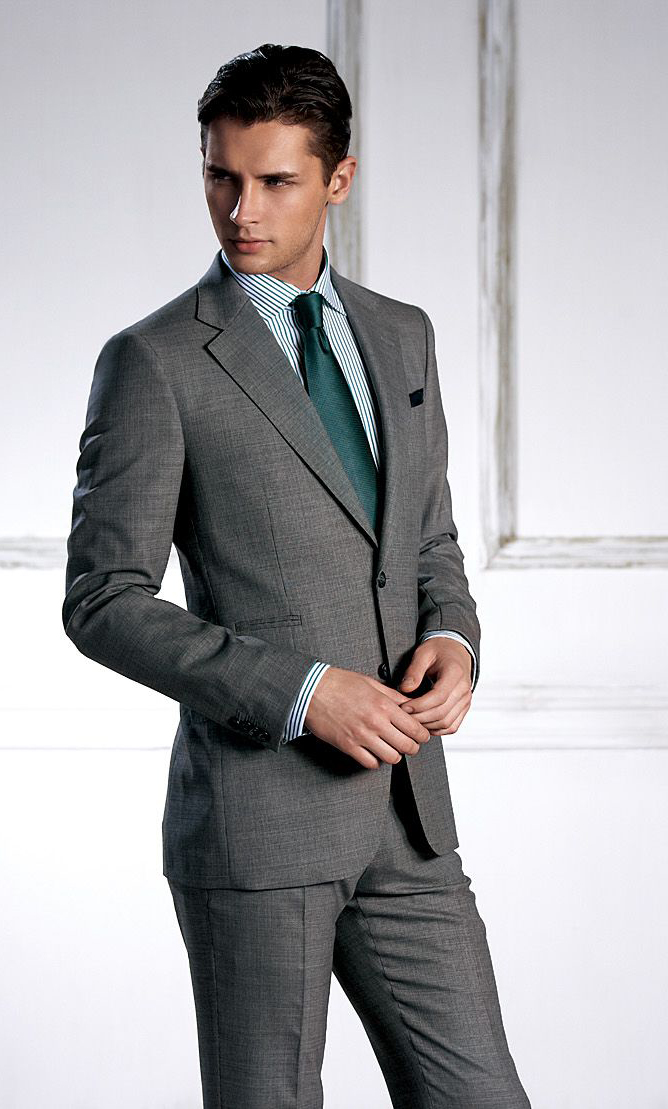 冬季定做西服選擇什么面料?需要注意哪些事項?